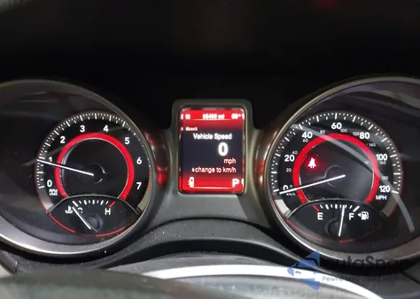 2015 Dodge Journey Crossroad z USA, uszkodzony, nr VIN 3C4PDDGG3FT589618